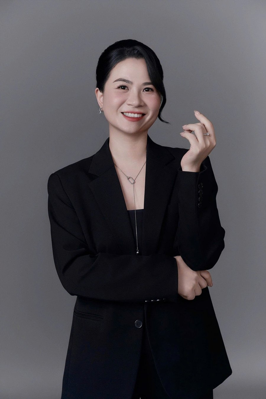 Coach Hoàng Thu Hà